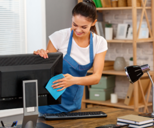 عاملات فلبينيات بالساعة عجمان